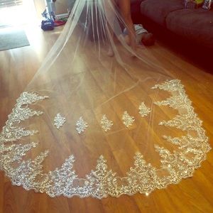 1 tier 4m cathedral veil WHITE